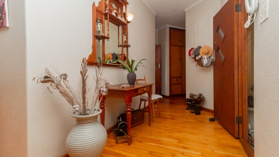 4 Bedroom Property for Sale in De La Haye Western Cape